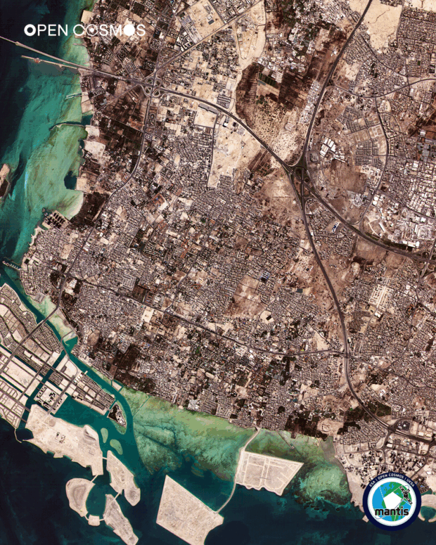 Coastal plain with residential
neighborhoods, northwestern part of Bahrain. Credit: Open Cosmos.