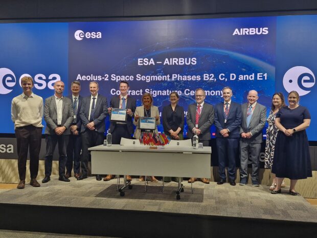 Aeolus-2 space segment signature ceremony between ESA and Airbus Defence and Space-UK. Credit: ESA 
